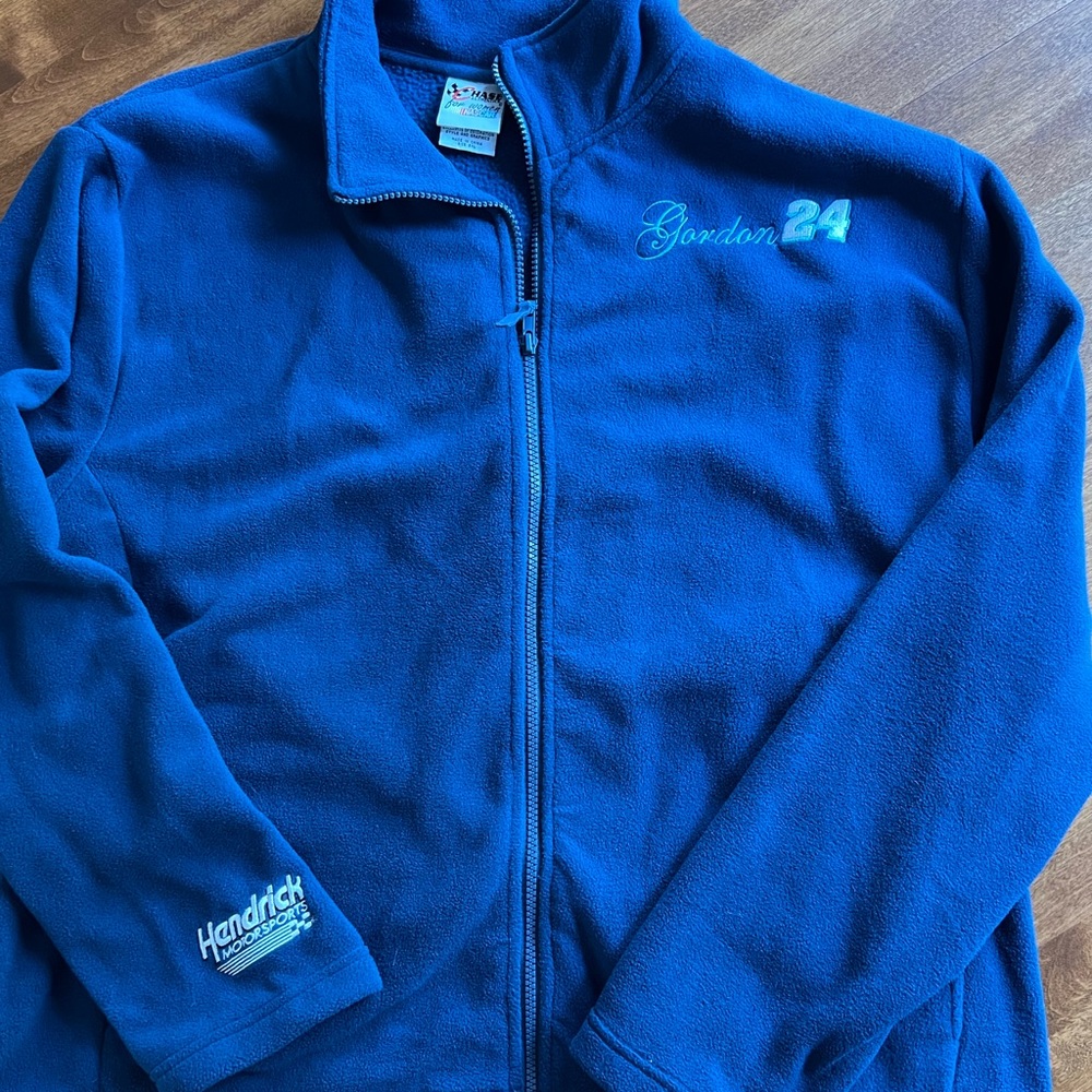 Woman’s fleece Jeff Gordon jacket. Size 2xl. Hardly worn. Very nice.